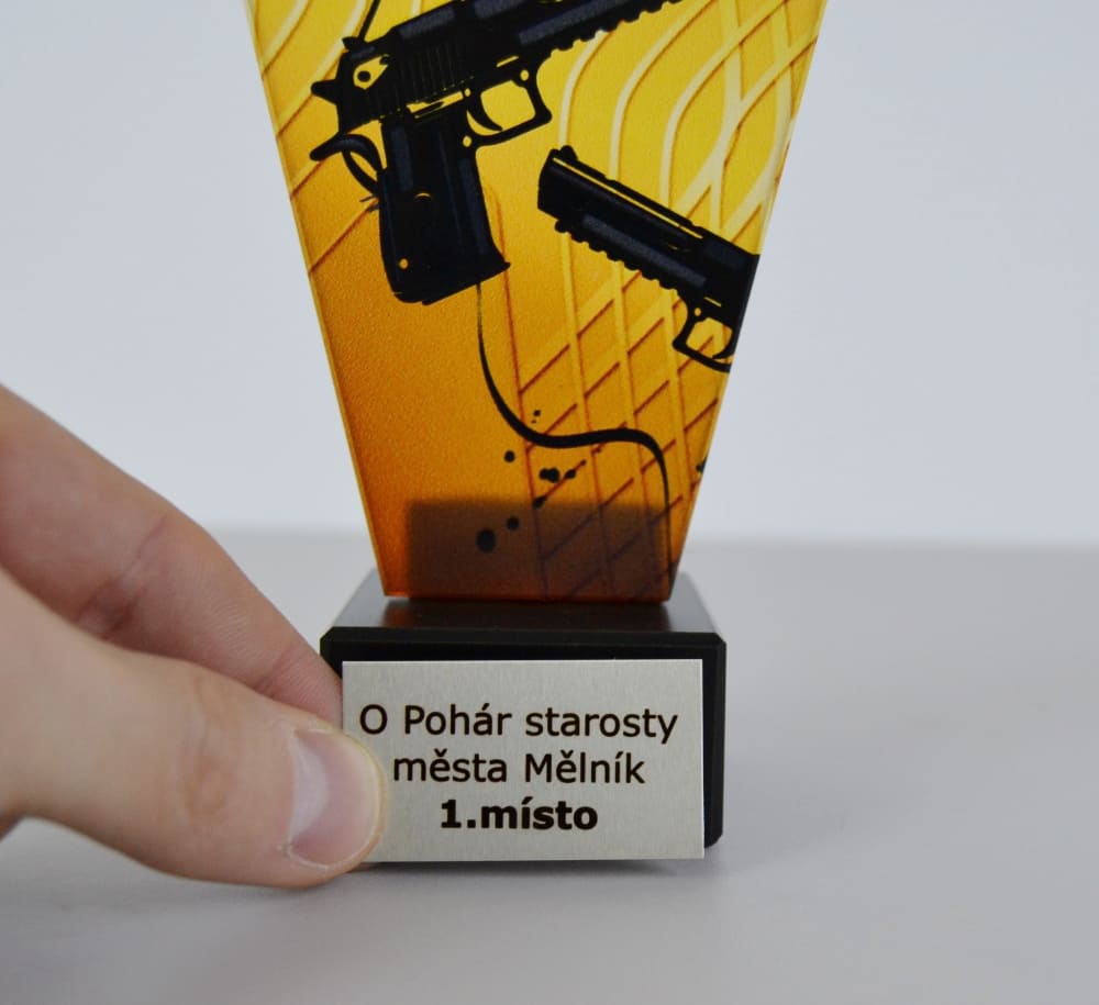 Skleněná Střelecká trofej 15 cm