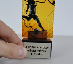 Skleněná fotbal trofej 12 cm