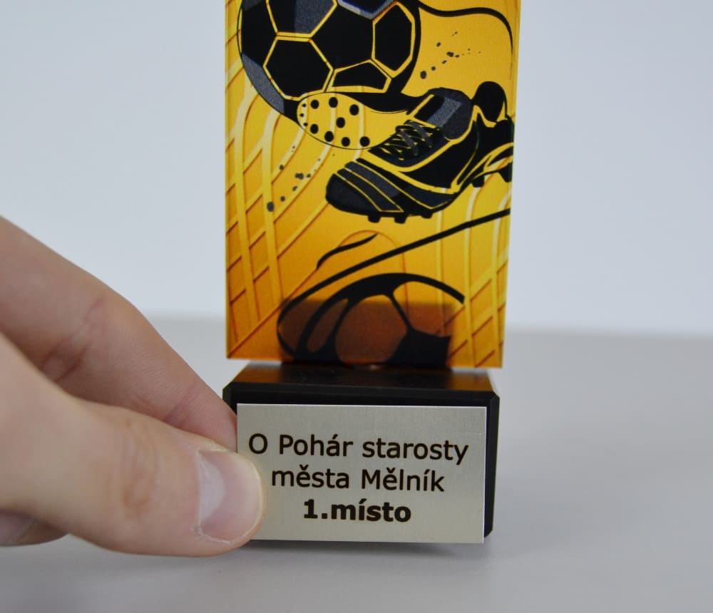 Skleněná fotbalová trofej 12 cm