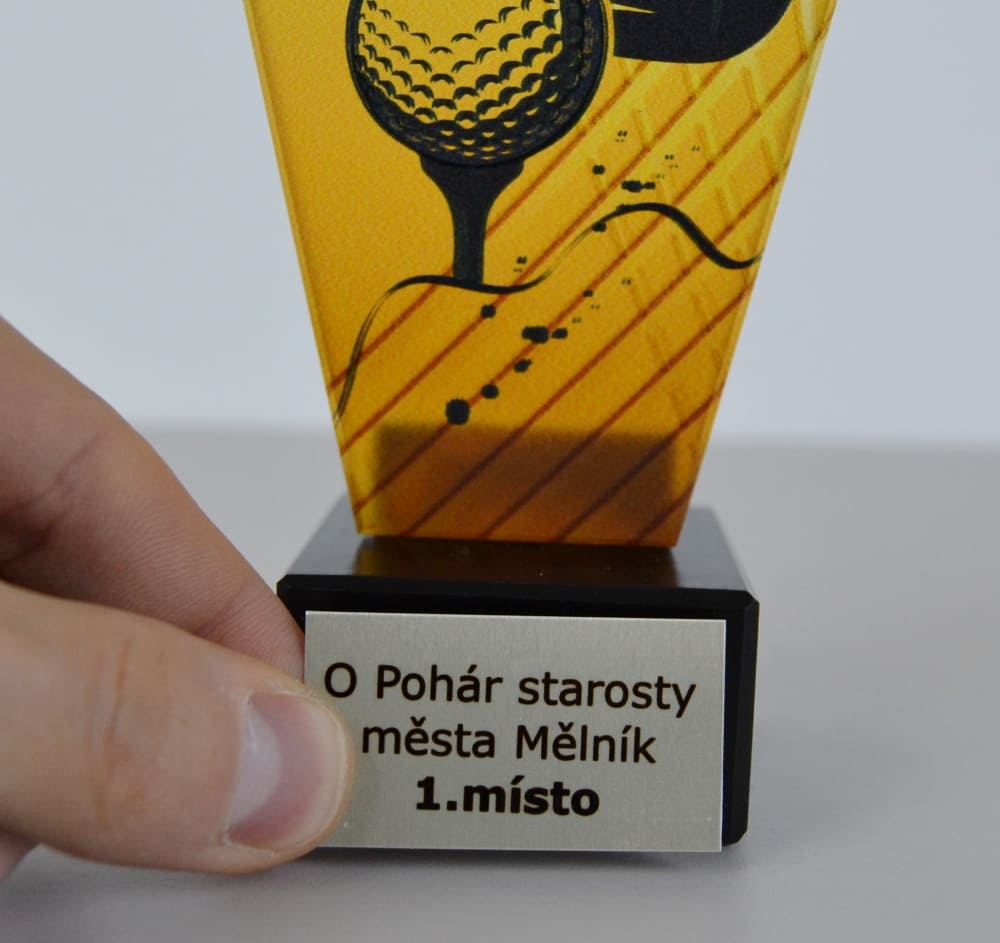 Skleněná Golfová trofej 15 cm
