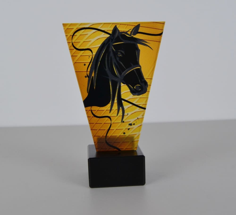 Skleněná jezdecká trofej 15 cm - kůň